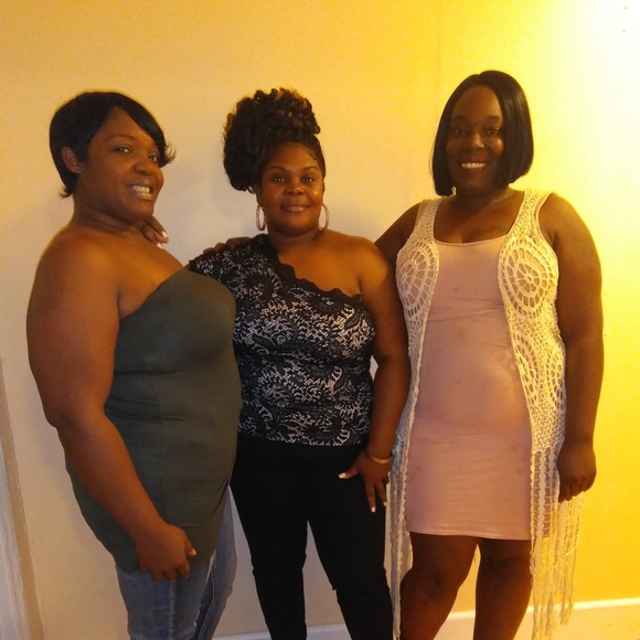 Meet your Posher, Ciera - Picture 1 of 1